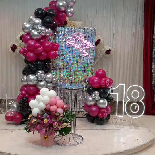 تم پولکی نقره ای